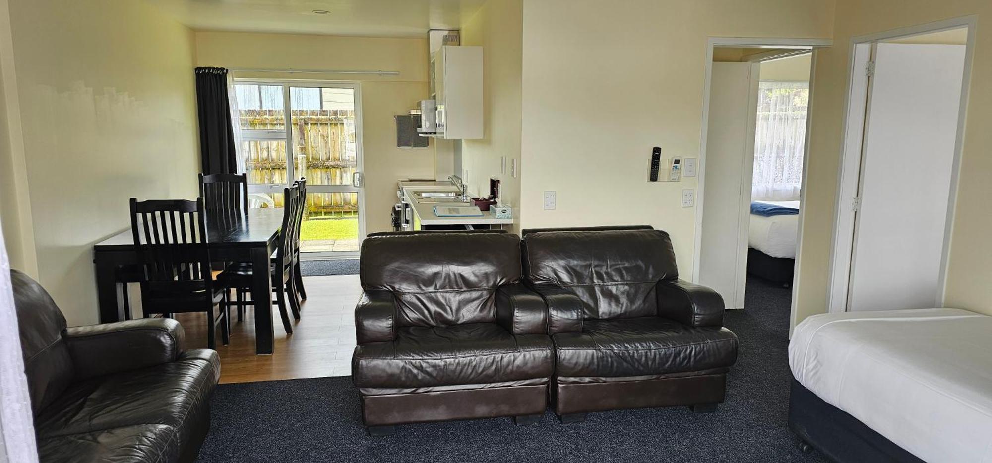 Twin Coast Adventures Motel Kaikohe Exterior photo